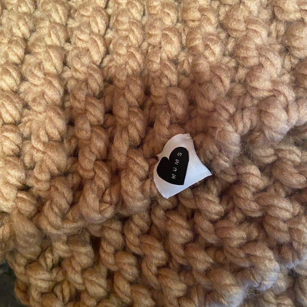 Shawl - Picture 4 of 5